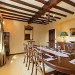 High Biggin Отель *